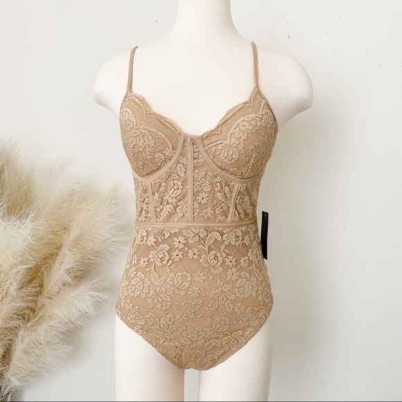 Tops - NWT tan lace bodysuit